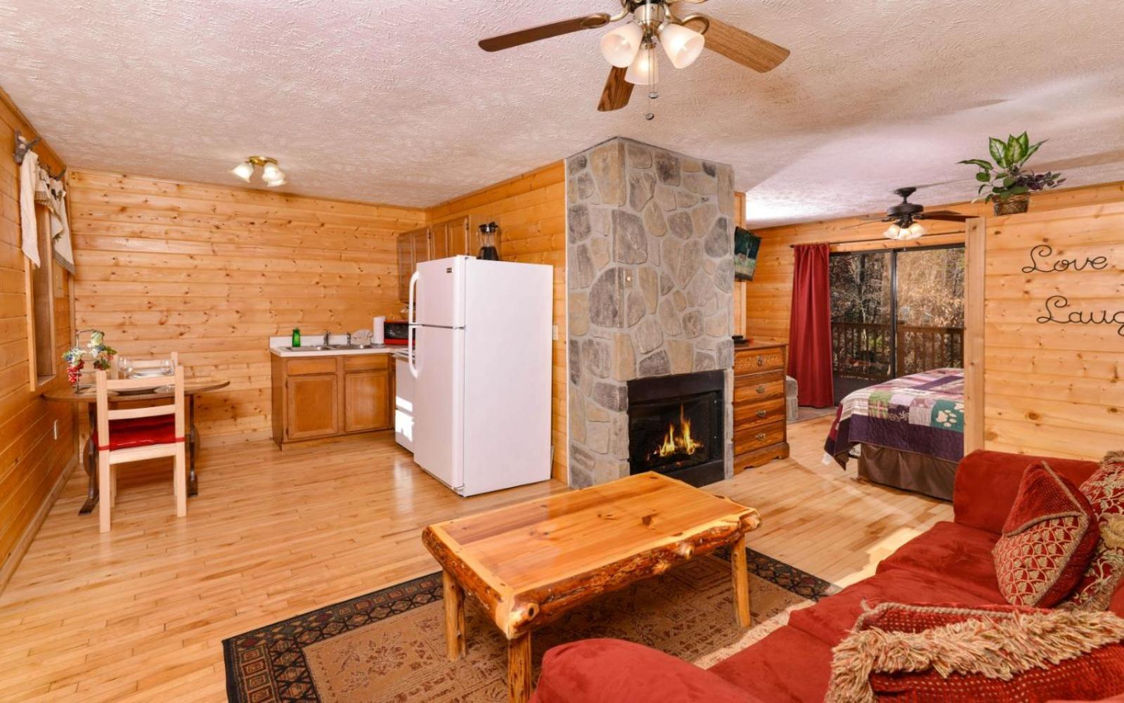 Romantic Retreat Pigeon Forge Exterior photo